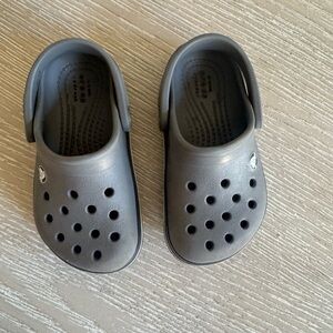 Gray kids Crocs, size 7